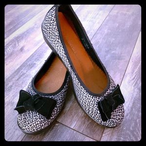 Bernie Mev Bow Wedge Ballerina Platform Shoes